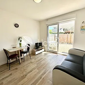  Appartement Joli T2 Refait A Neuf - Terrasse - 5min Des Plages France