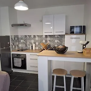  Appartement T1 Meuble Avec Piscine Commune France